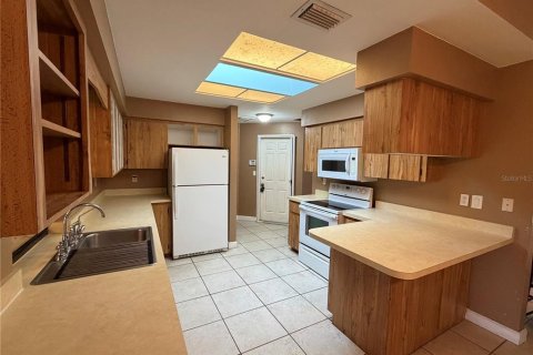 Villa ou maison à louer à Punta Gorda, Floride: 2 chambres, 127.28 m2 № 2437346 - photo 14