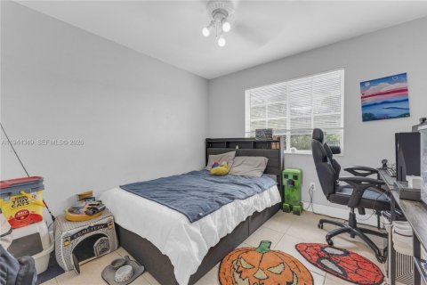 Condominio en venta en Hialeah, Florida, 3 dormitorios, 106.84 m2 № 2002394 - foto 23