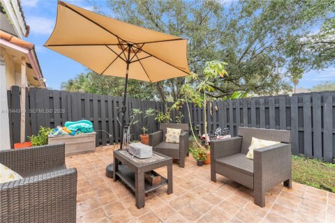 Condominio en venta en Hialeah, Florida, 3 dormitorios, 106.84 m2 № 2002394 - foto 29