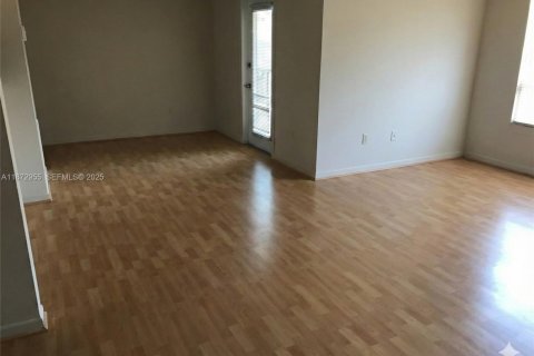 Condominio en venta en Pompano Beach, Florida, 1 dormitorio, 66.24 m2 № 2034313 - foto 14