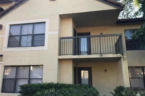 Condominio en Pompano Beach, Florida, 1 dormitorio  № 2034313