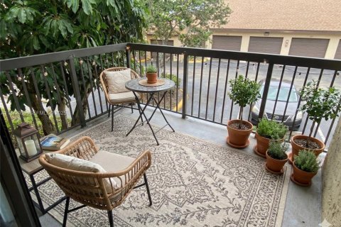 Condominio en venta en Pompano Beach, Florida, 1 dormitorio, 66.24 m2 № 2034313 - foto 8