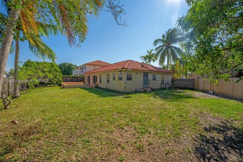 Casa en venta en Cutler Bay, Florida, 3 dormitorios, 158.58 m2 № 1975526 - foto 24