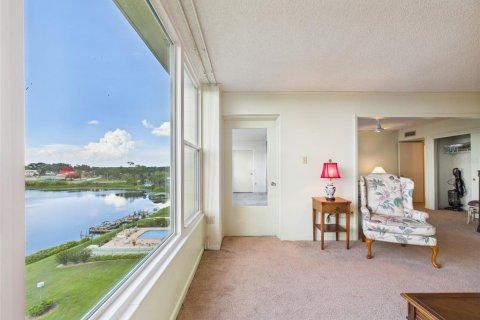 Condo in Winter Haven, Florida, 2 bedrooms  № 1784876 - photo 10