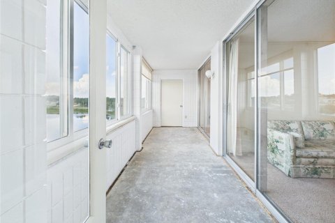 Condo in Winter Haven, Florida, 2 bedrooms  № 1784876 - photo 13