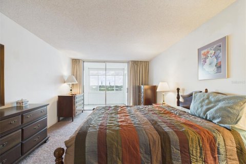 Condo in Winter Haven, Florida, 2 bedrooms  № 1784876 - photo 26