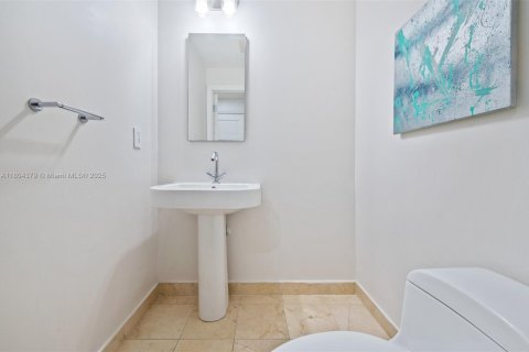 Купить кондоминиум в Авентура, Флорида 2 спальни, 169.45м2, № 2013586 - фото 16