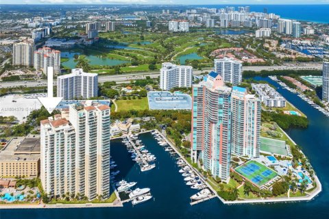 Купить кондоминиум в Авентура, Флорида 2 спальни, 169.45м2, № 2013586 - фото 29