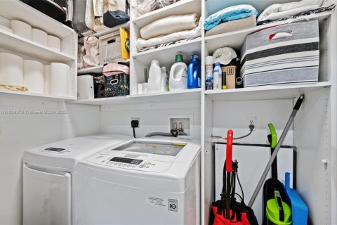 Купить кондоминиум в Авентура, Флорида 2 спальни, 169.45м2, № 2013586 - фото 25