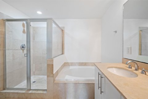 Купить кондоминиум в Авентура, Флорида 2 спальни, 169.45м2, № 2013586 - фото 22