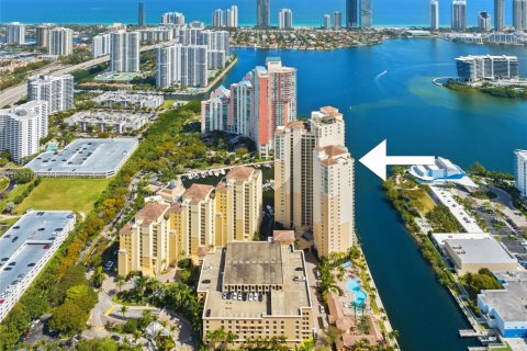 Купить кондоминиум в Авентура, Флорида 2 спальни, 169.45м2, № 2013586 - фото 28