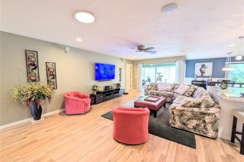 Villa ou maison à vendre à Sarasota, Floride: 2 chambres, 143.81 m2 № 2404765 - photo 6
