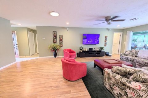 Villa ou maison à vendre à Sarasota, Floride: 2 chambres, 143.81 m2 № 2404765 - photo 8