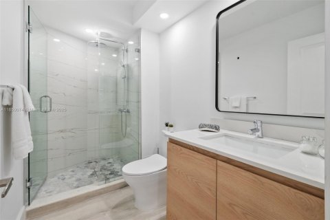 Condo in Key Biscayne, Florida, 2 bedrooms  № 1961813 - photo 8