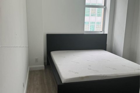 Снять в аренду кондоминиум в Майами, Флорида 2 спальни, 78.97м2, № 2034621 - фото 3