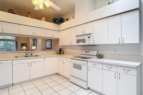 House in Hudson, Florida 2 bedrooms, 123.75 sq.m. № 1799994 - photo 20