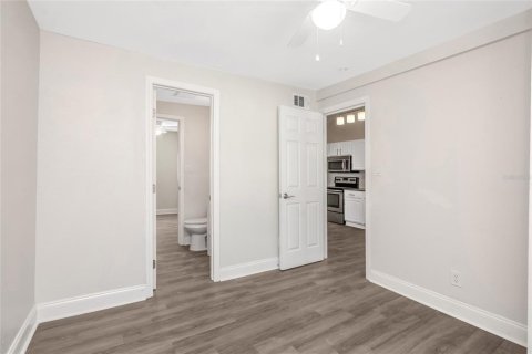 Villa ou maison à vendre à Tampa, Floride: 3 chambres, 90.67 m2 № 2396536 - photo 26