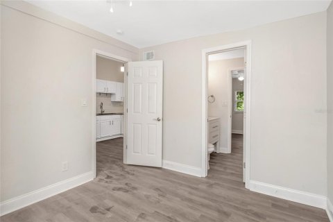 Villa ou maison à vendre à Tampa, Floride: 3 chambres, 90.67 m2 № 2396536 - photo 17