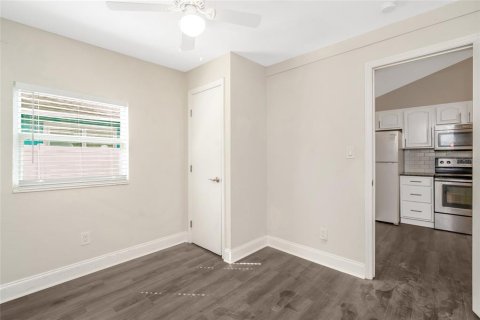 Villa ou maison à vendre à Tampa, Floride: 3 chambres, 90.67 m2 № 2396536 - photo 16
