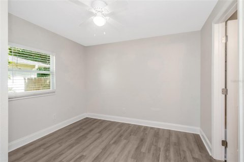 Villa ou maison à vendre à Tampa, Floride: 3 chambres, 90.67 m2 № 2396536 - photo 25
