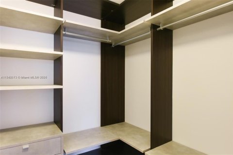Condominio en venta en Miami, Florida, 1 dormitorio, 78.87 m2 № 1693300 - foto 21