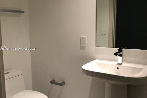 Condominio en venta en Miami, Florida, 1 dormitorio, 78.87 m2 № 1693300 - foto 10