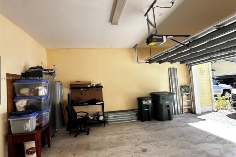 Villa ou maison à louer à St. Lucie, Floride: 3 chambres, 137.68 m2 № 2171125 - photo 25