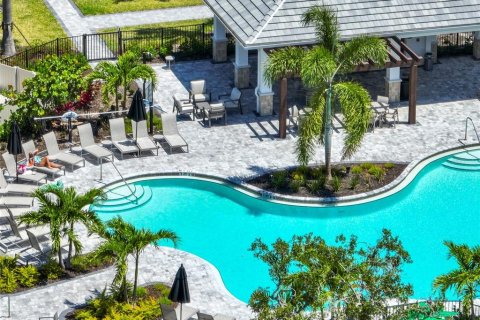 Townhouse in Nokomis, Florida 3 bedrooms, 127.55 sq.m. № 2232032 - photo 3
