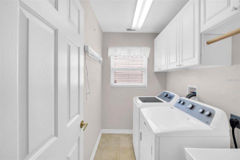 House in Trinity, Florida 2 bedrooms, 148.09 sq.m. № 1900059 - photo 19