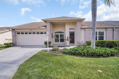 House in Trinity, Florida 2 bedrooms, 148.09 sq.m. № 1900059 - photo 1