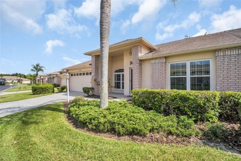 House in Trinity, Florida 2 bedrooms, 148.09 sq.m. № 1900059 - photo 7