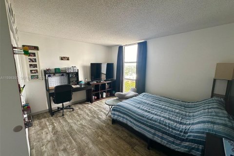 Copropriété à vendre à North Miami, Floride: 2 chambres, 97.55 m2 № 2088443 - photo 11