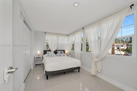 Villa ou maison à vendre à Fort Lauderdale, Floride: 3 chambres, 98.01 m2 № 2422508 - photo 14