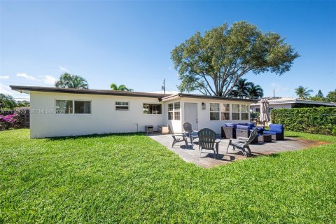Villa ou maison à vendre à Fort Lauderdale, Floride: 3 chambres, 98.01 m2 № 2422508 - photo 29