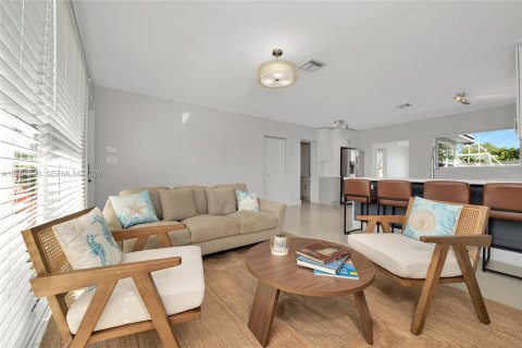 Villa ou maison à vendre à Fort Lauderdale, Floride: 3 chambres, 98.01 m2 № 2422508 - photo 8