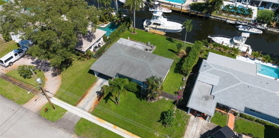 Villa ou maison à Fort Lauderdale, Floride 3 chambres, 98.01 m2 № 2422508