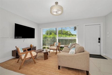 Villa ou maison à vendre à Fort Lauderdale, Floride: 3 chambres, 98.01 m2 № 2422508 - photo 9