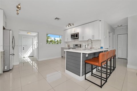 Villa ou maison à vendre à Fort Lauderdale, Floride: 3 chambres, 98.01 m2 № 2422508 - photo 7