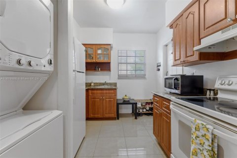 Condominio en alquiler en Bay Harbor Islands, Florida, 2 dormitorios, 101.45 m2 № 1922057 - foto 5