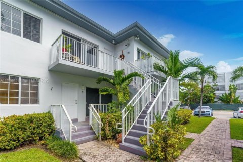 Condominio en alquiler en Bay Harbor Islands, Florida, 2 dormitorios, 101.45 m2 № 1922057 - foto 14
