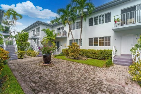 Condominio en alquiler en Bay Harbor Islands, Florida, 2 dormitorios, 101.45 m2 № 1922057 - foto 13