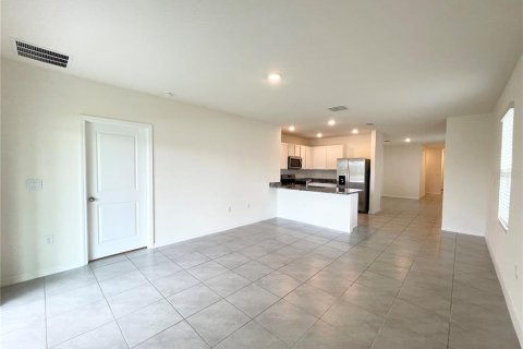 Casa en alquiler en Zephyrhills, Florida, 3 dormitorios, 147.16 m2 № 2150127 - foto 11