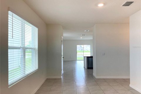 Casa en alquiler en Zephyrhills, Florida, 3 dormitorios, 147.16 m2 № 2150127 - foto 12