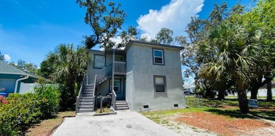 Apartment in Saint Petersburg, Florida 3 bedrooms, 84.17 sq.m. № 2148964