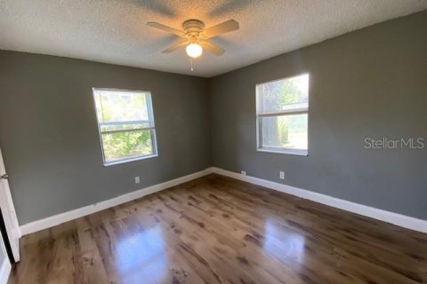 Apartment in Saint Petersburg, Florida 3 bedrooms, 84.17 sq.m. № 2148964 - photo 16