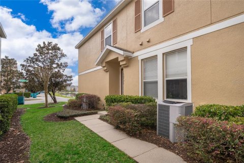 Touwnhouse à louer à Orlando, Floride: 2 chambres, 121.24 m2 № 2111542 - photo 2