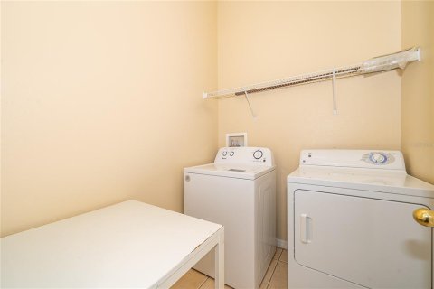 Touwnhouse à louer à Orlando, Floride: 2 chambres, 121.24 m2 № 2111542 - photo 17