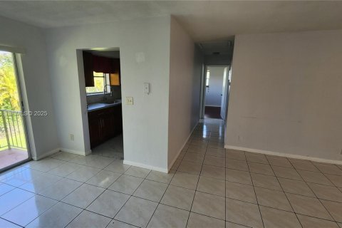 Copropriété à louer à Coral Springs, Floride: 2 chambres № 1993409 - photo 14