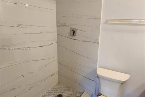 Copropriété à louer à Coral Springs, Floride: 2 chambres № 1993409 - photo 11