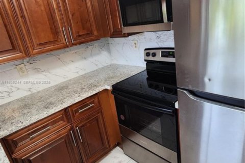 Copropriété à louer à Coral Springs, Floride: 2 chambres № 1993409 - photo 6